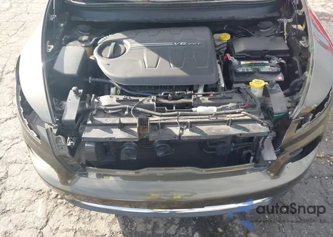 2015 Jeep Cherokee Limited из США, поврежденный, VIN 1C4PJLDS9FW762029